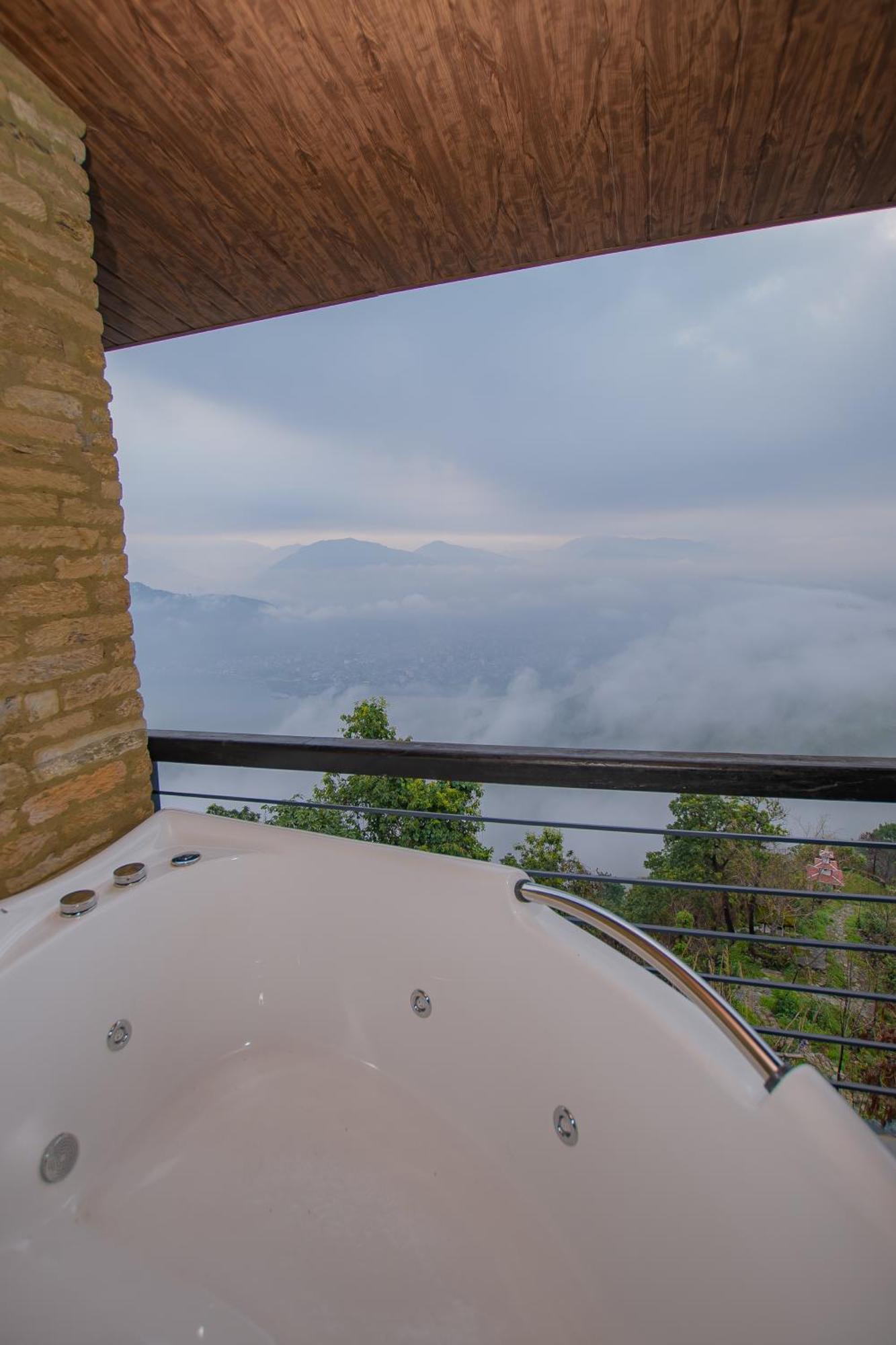 Raniban Retreat Hotel Pokhara Exterior foto